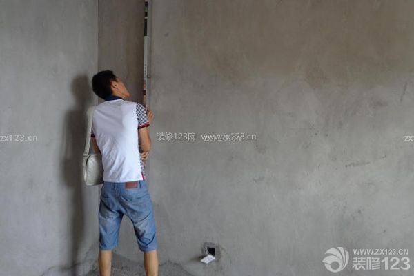 武汉新房验房步骤1：检查墙面