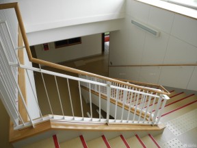 学校楼梯效果图 楼梯扶手