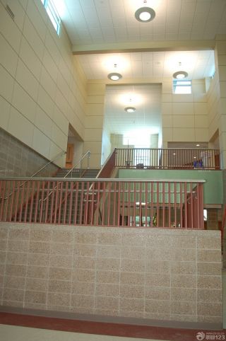 学校楼梯不锈钢扶手设计效果图