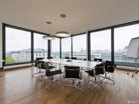 办公室会议室装修效果图 浅色木地板