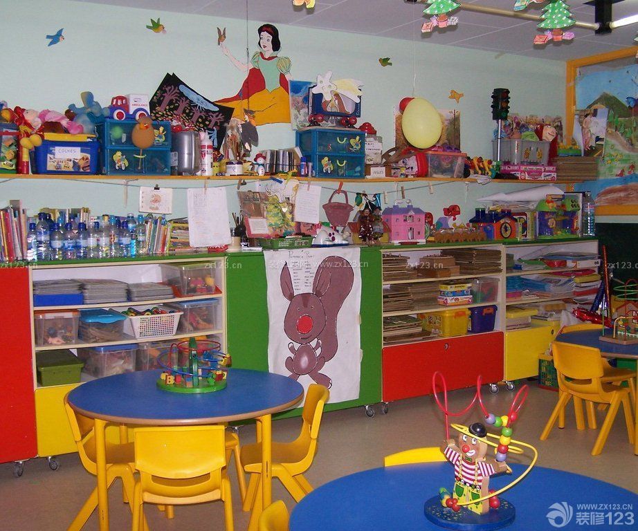 北京小型幼儿园墙面置物架装修效果图片