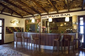 美式乡村风格复古酒吧吧台装修效果图