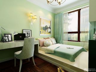 小户型阳台改卧室浅绿色壁纸窗帘装修效果图