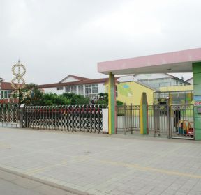 大型现代幼儿园门头装修效果图片-每日推荐