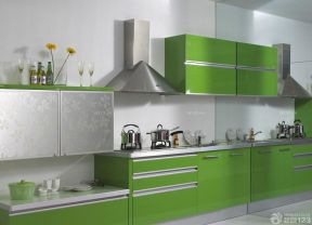 小厨房装修效果图欣赏 绿色橱柜装修效果图片