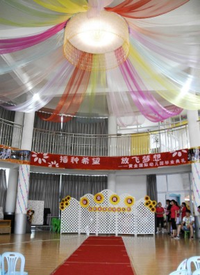 郑州幼儿园装修 大厅吊灯