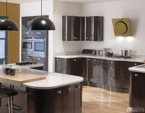 长方形厨房装修效果图 现代家装风格