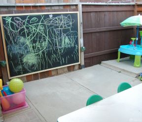 日式幼儿园装修效果图 木质墙面装修效果图片