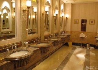 古典欧式风格酒吧卫生间效果图