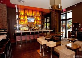 地中海酒吧装修图 深棕色木地板装修效果图片