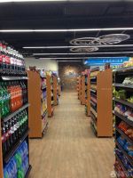 超市饮品区装饰货架图片
