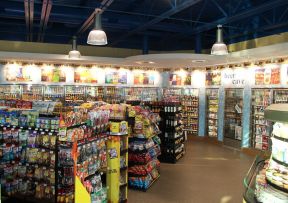 超市饮品区装饰图片 美式吊灯