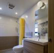 70平米两室一厅简约前卫瓷砖卫浴装修效果图片