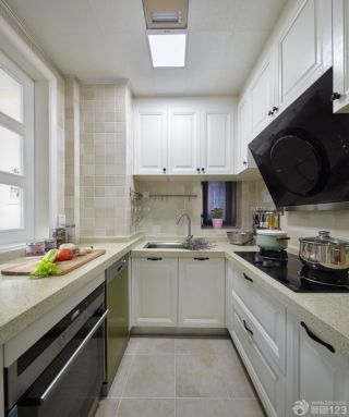 80平方两室一厅厨房橱柜装修效果图片
