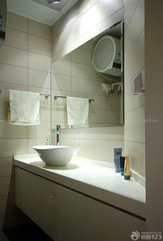 50平一室一厅小户型浴室柜装修效果图片