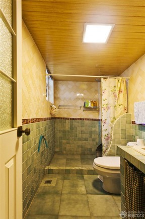 90平米小户型浪漫的主卧室卫生间装修效果图 木质吊顶