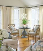 现代田园风格客厅纯色窗帘装修图片