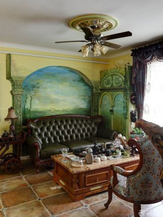 古典欧式风格手绘沙发背景墙欣赏