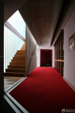 简单宾馆室内红色地毯装修效果图片