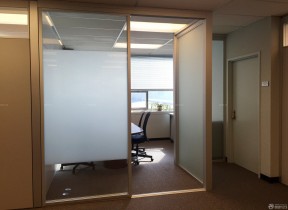 小型办公室装修图片 隔断设计