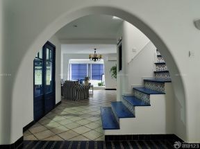 客厅楼梯装修效果图 地中海风情装修