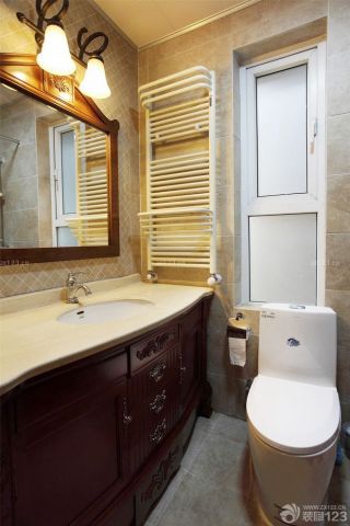 美式风格浴室柜装修效果图片