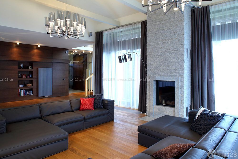 80多平米的房子客厅灰色窗帘装修效果图片