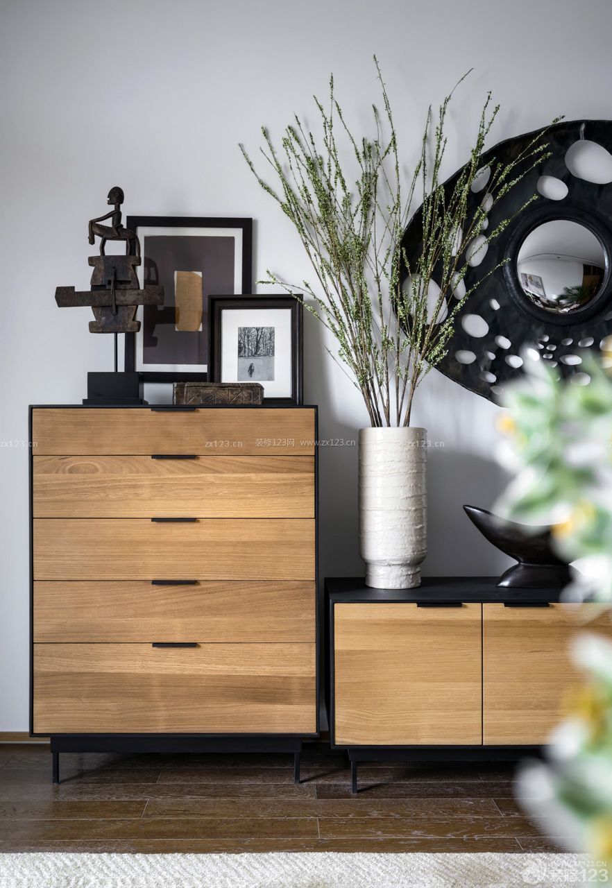 现代风格室内实木家具装修效果图欣赏