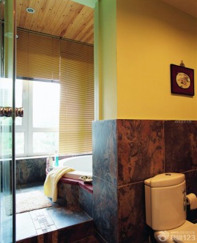 美式家居风格卫生间浴室装修图