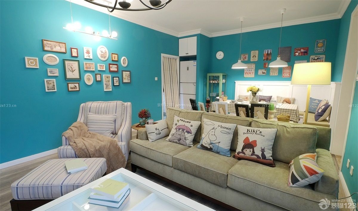 家庭装修混搭风格 客厅沙发摆放装修效果图片