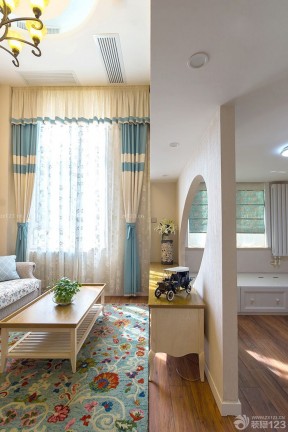 70平米小户型房屋装修 客厅窗帘搭配