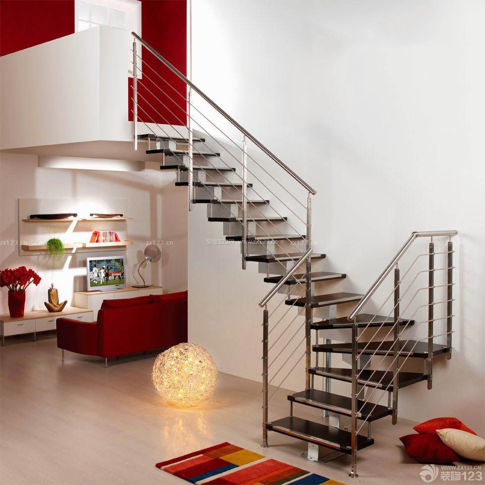 现代家装钢架楼梯设计效果图