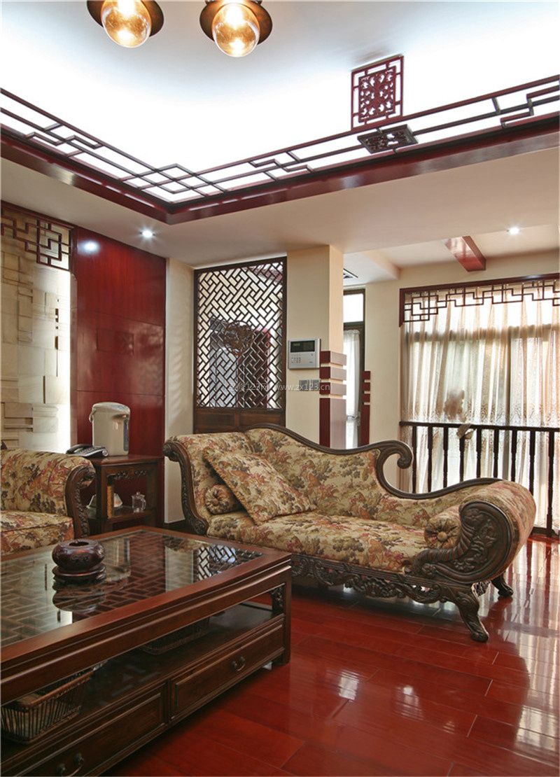 新中式风格别墅客厅沙发图片