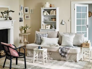 白色简欧客厅置物凳装修效果图片