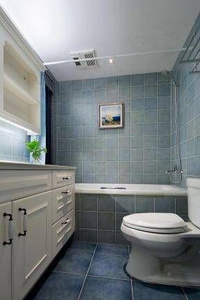 美式家装风格卫生间瓷砖颜色装修效果图片 