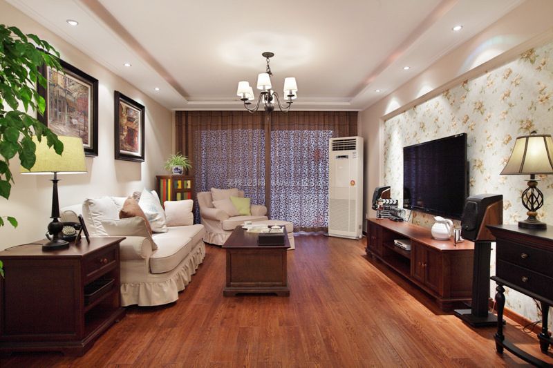 现代美式客厅浅棕色木地板装修效果图片