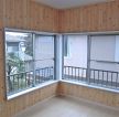 日式小户型客厅飘窗设计