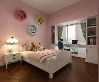 粉色欧式家庭卧室装修图