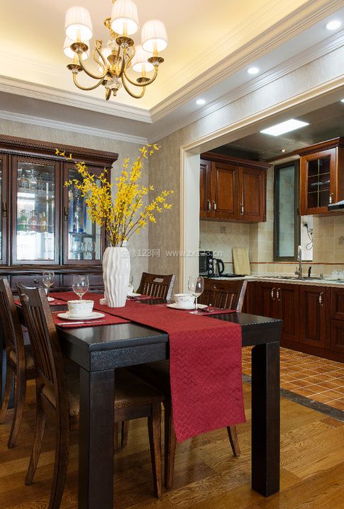现代美式风格开放式厨房餐厅装修效果图