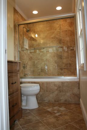 欧式家装小卫生间大理石包裹浴缸装修效果图片