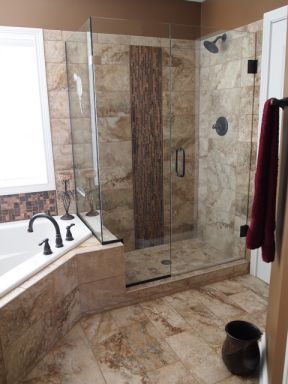 时尚风格小卫生间砖砌浴缸装修效果图片
