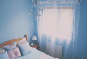 13平米女生卧室 简约吊灯装修效果图片