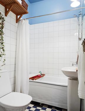 现代宜家风格家装卫生间米白色瓷砖