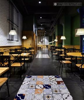 茶餐厅装修效果图 黑色地砖装修效果图片