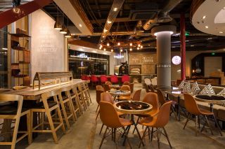 工业loft风格咖啡厅装修效果图片