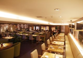 现代大型茶餐厅室内装修效果图片