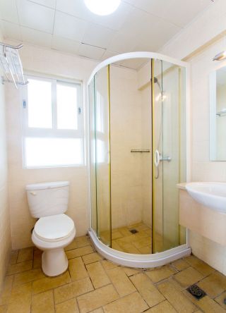 4平米小卫生间淋浴房装修效果图片
