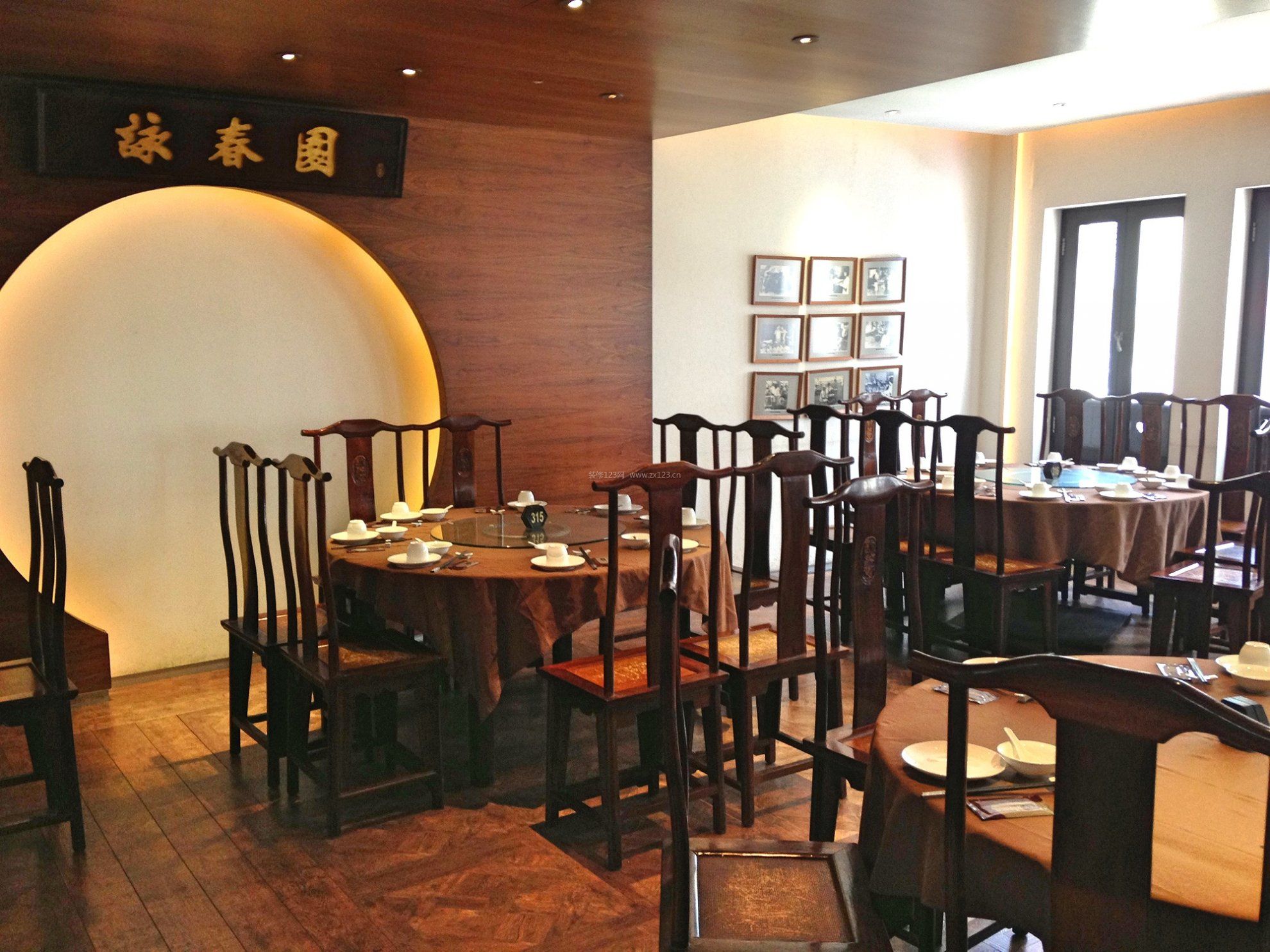 中式餐馆餐桌椅子装修效果图片