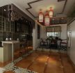 中式家装厨房和客厅的隔断效果图