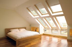 40平米小户型简约阁楼卧室天窗装修效果图片